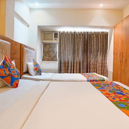 מומביי Fabhotel Regal Inn מראה חיצוני תמונה