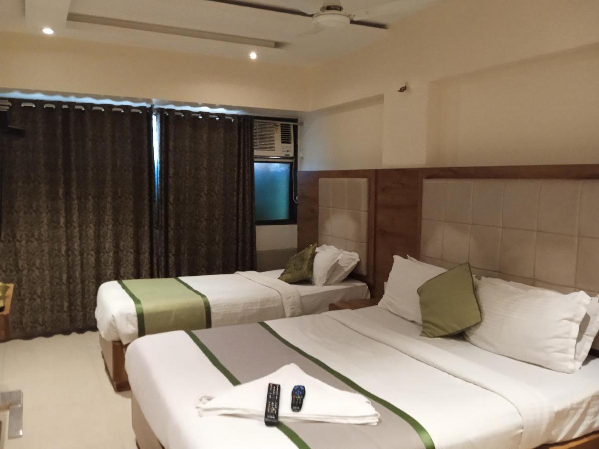 מומביי Fabhotel Regal Inn מראה חיצוני תמונה