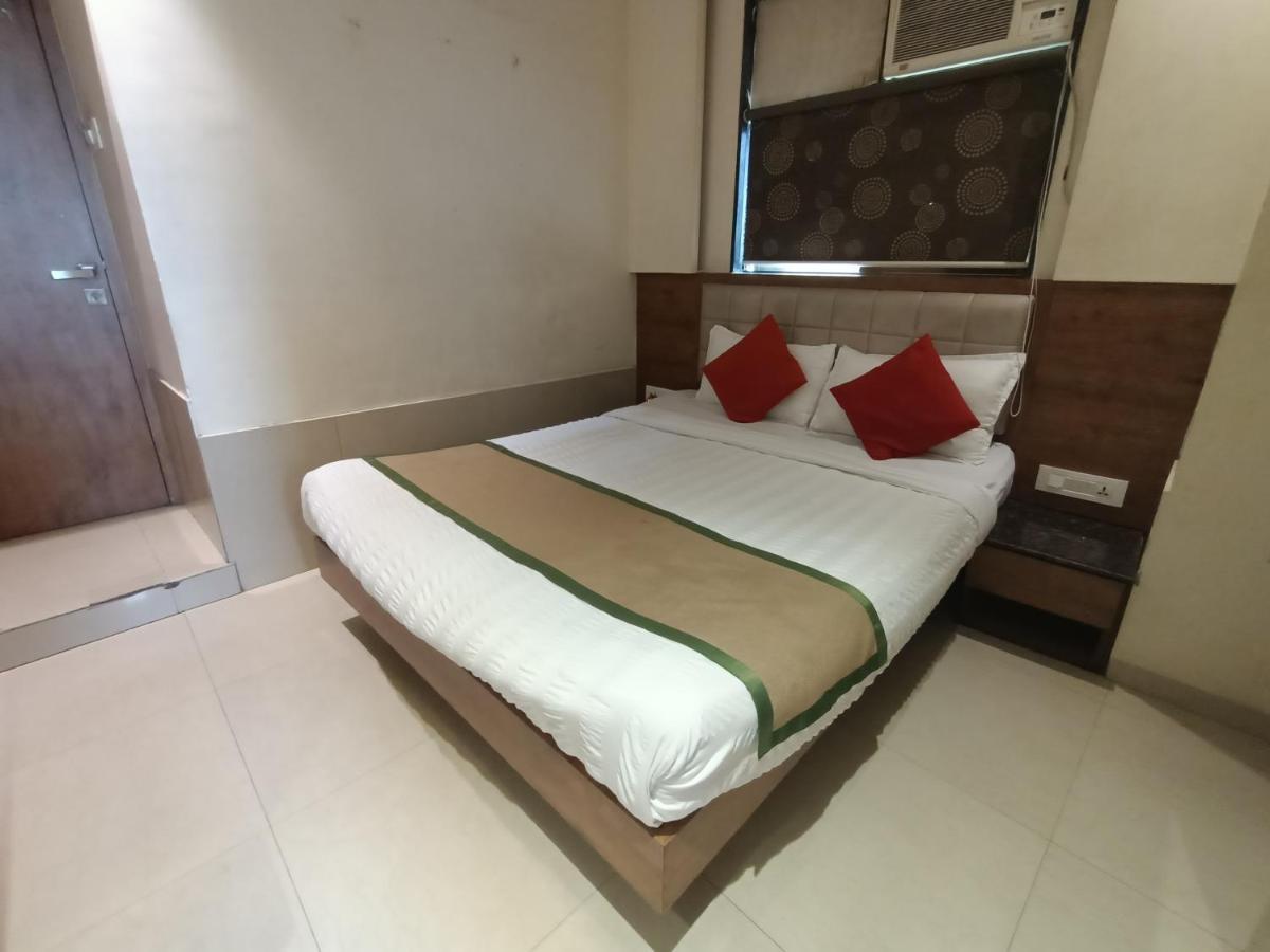 מומביי Fabhotel Regal Inn מראה חיצוני תמונה
