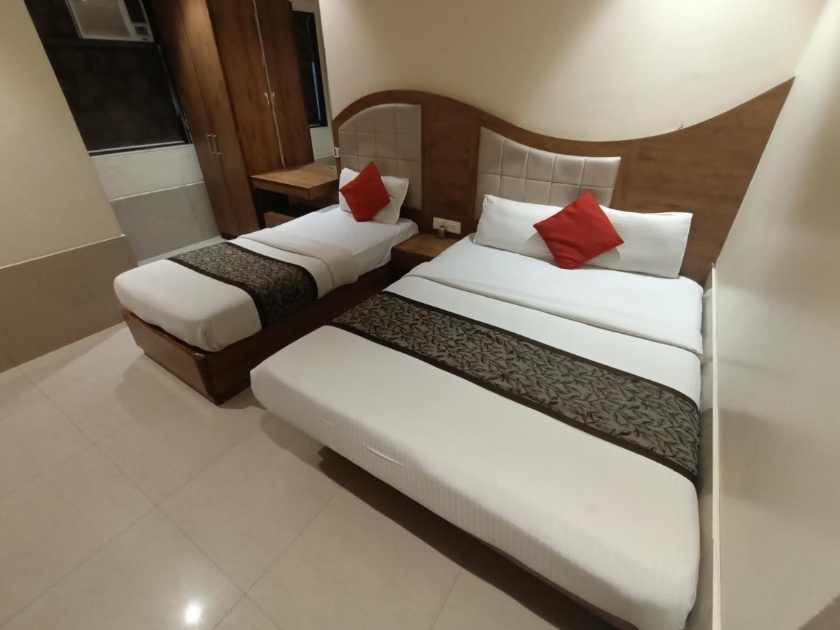מומביי Fabhotel Regal Inn מראה חיצוני תמונה