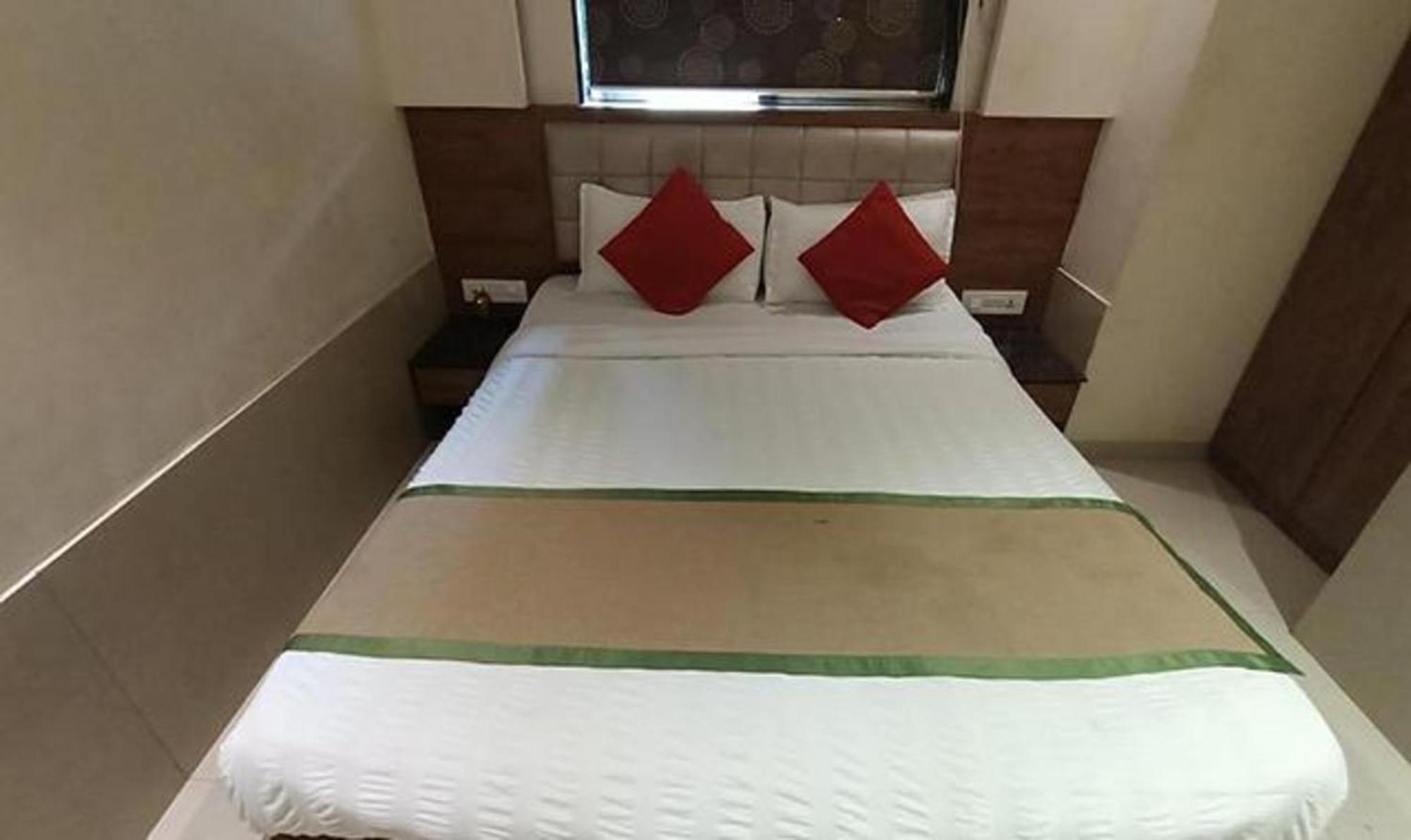 מומביי Fabhotel Regal Inn מראה חיצוני תמונה