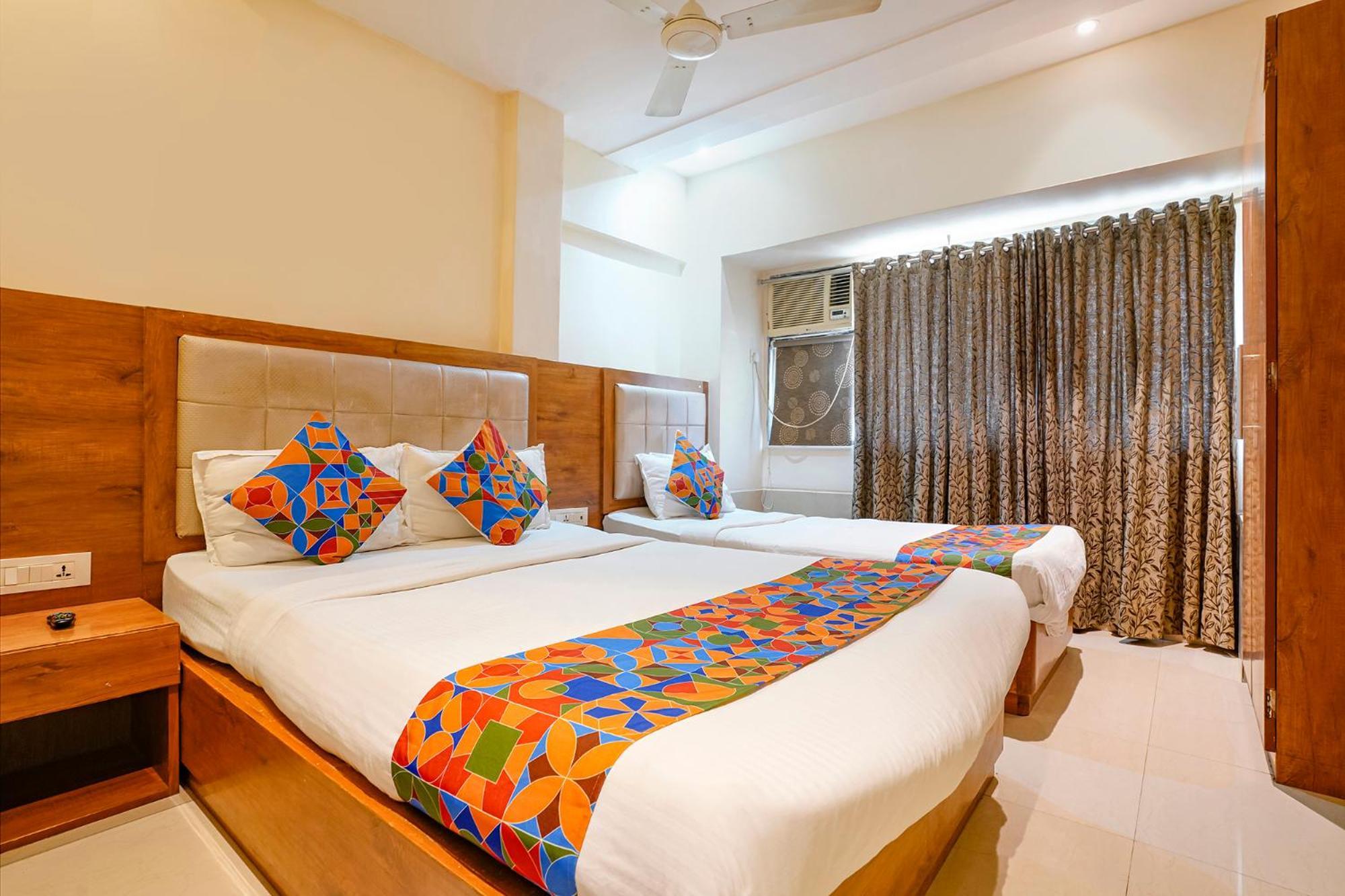 מומביי Fabhotel Regal Inn מראה חיצוני תמונה