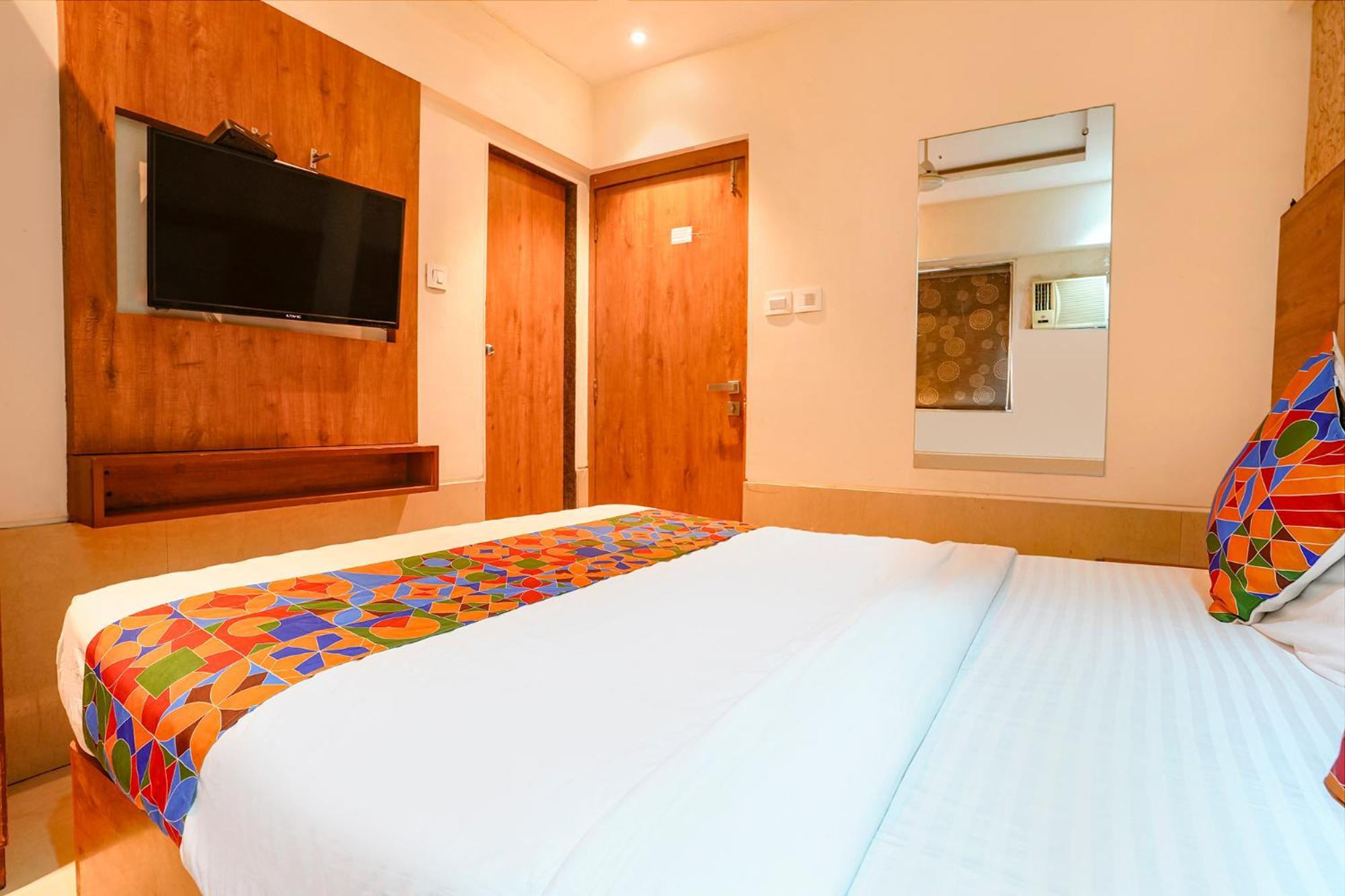 מומביי Fabhotel Regal Inn מראה חיצוני תמונה